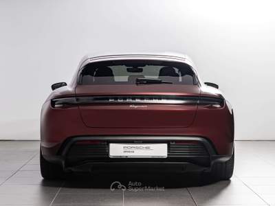 Porsche Taycan 476cv Rosso usata Grandate