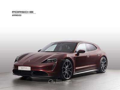 Porsche Taycan 476cv Rosso usata Grandate