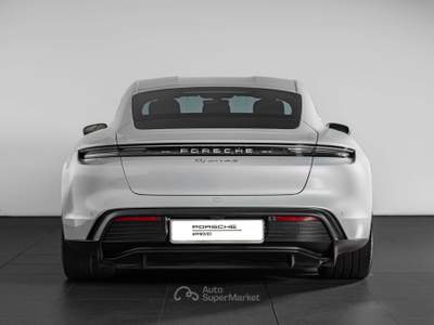 Porsche Taycan NEW 4S Performance BatteryPlus-Display Passeggero Argento usata Grandate