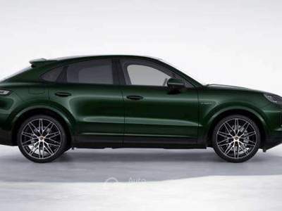 Porsche Cayenne Coupe Hybrid 470cv - COLORE SU CAMPIONE DEEP GREEN Verde usata Grandate