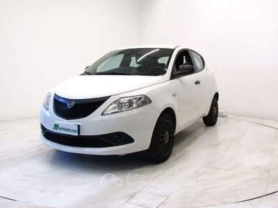 Lancia Ypsilon 1.0 FireFly Hybrid Ecochic 5P   *OK NEOPA.* Bianco usata Andalo Valtellino