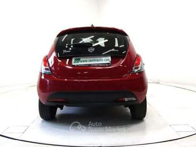 Lancia Ypsilon 1.0 FireFly Hybrid Ecochic Silver *OK NEOPA.* Rosso usata Andalo Valtellino