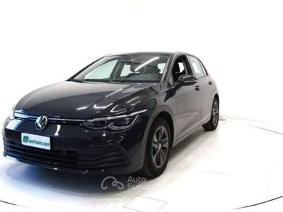 Volkswagen Golf 1.0 eTSI DSG Life 5P MHEV 110CV Grigio usata Andalo Valtellino