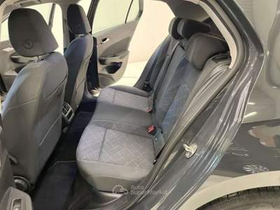 Volkswagen Golf 1.0 eTSI DSG Life 5P MHEV 110CV Grigio usata Andalo Valtellino