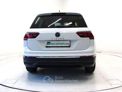 Volkswagen Tiguan 1.5 TSI  DSG Life 5P 150CV 2WD Bianco usata Andalo Valtellino