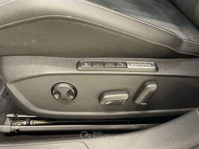 Volkswagen Golf 2.0 TDI DSG Style 5P 150CV Grigio usata Andalo Valtellino