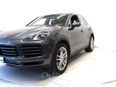 Porsche Cayenne 3.0 V6 E-Hybrid Aut. 462 CV * PELLE * Grigio usata Andalo Valtellino