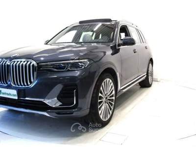 BMW X7 X7 xDrive30d Individual Aut *7 POSTI *TETTO APRIBILE* Grigio usata Andalo Valtellino