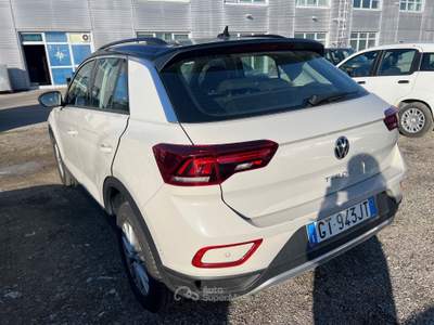 Volkswagen T-Roc 1.0 tsi life 110cv Beige usata Fisciano