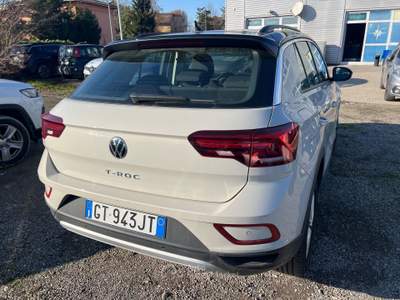 Volkswagen T-Roc 1.0 tsi life 110cv Beige usata Fisciano