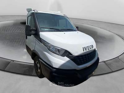 Iveco Daily 35 c14 v lh2 3520 e6d-temp furgonato in alluminio e sponda idraulica Bianco usata Fisciano