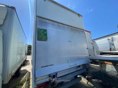 Iveco Daily 35 c14 v lh2 3520 e6d-temp furgonato in alluminio e sponda idraulica Bianco usata Fisciano