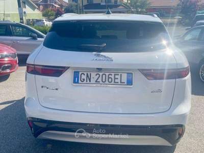 Jaguar F-Pace 2.0 250 CV AWD aut. SE Bianco usata San Maurizio Canavese