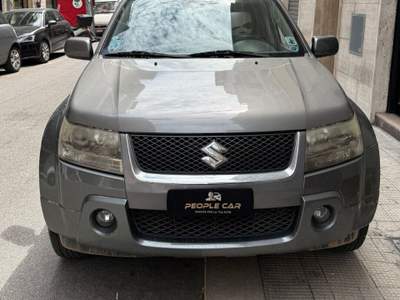 Suzuki Grand Vitara 5 porte Executive Grigio usata Bari