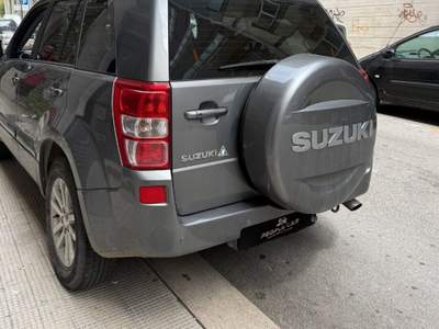 Suzuki Grand Vitara 5 porte Executive Grigio usata Bari