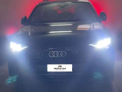 Audi Q8 286 CV quattro tiptronic Sport Blu/Azzurro usata Bari