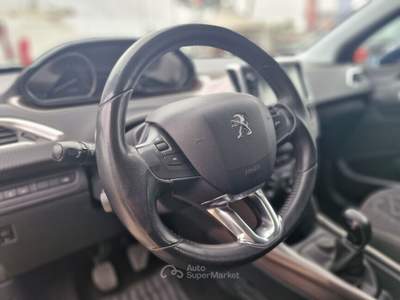 Peugeot 2008 Stop&Start Active Blu/Azzurro usata Roma