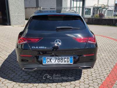 Mercedes-Benz CLA CLA Shooting Brake 180 d Premium auto usata Cassinetta di Lugagnano