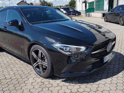 Mercedes-Benz CLA CLA Shooting Brake 180 d Premium auto usata Cassinetta di Lugagnano