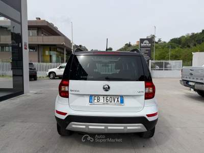 Skoda Yeti SKODA YETI OUTDOOR AMBITION DSG Bianco usata Teramo