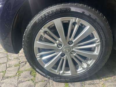 Peugeot 208 5 porte Allure Bianco usata Roma