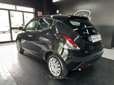 Lancia Ypsilon 1.2 69CV Gpl ecochic Nero usata Santa Maria a Monte
