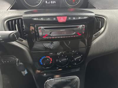 Lancia Ypsilon 1.2 69CV Gpl ecochic Nero usata Santa Maria a Monte