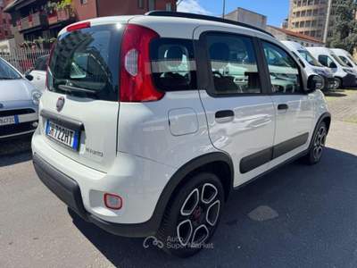 Fiat Panda 1.0 FireFly S&S Hybrid City Life Bianco usata Milano