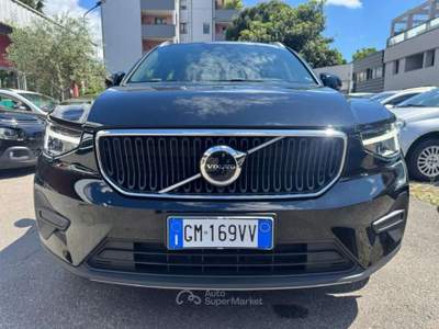 Volvo XC40 T2 automatico Core (AUTOCARRO N1) Nero usata Milano
