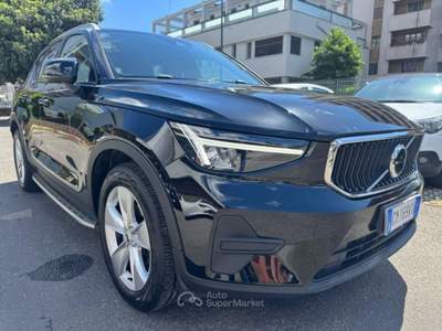 Volvo XC40 T2 automatico Core (AUTOCARRO N1) Nero usata Milano