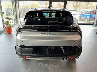 Alfa Romeo Junior 1.2 Hybrid ibrida eDCT6 Grigio usata Montagna in Valtellina