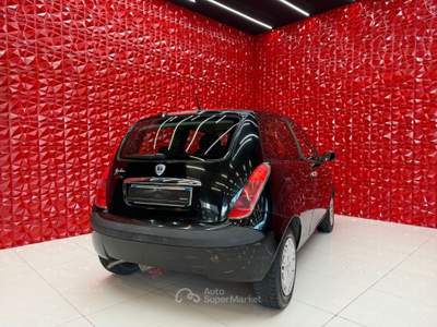 Lancia Ypsilon Argento OK NEOPATENTATI Nero usata Agliana