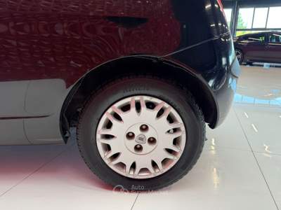 Lancia Ypsilon Argento OK NEOPATENTATI Nero usata Agliana