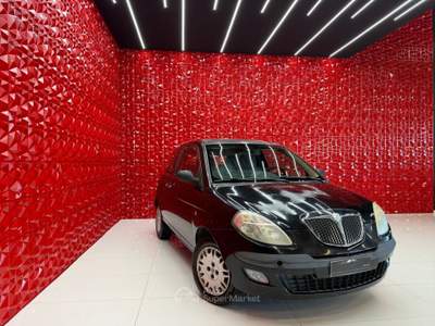 Lancia Ypsilon Argento OK NEOPATENTATI Nero usata Agliana