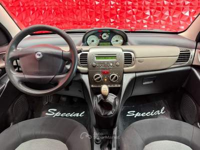 Lancia Ypsilon Argento OK NEOPATENTATI Nero usata Agliana