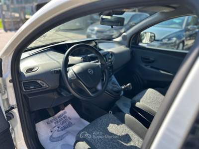 Lancia Ypsilon 1.0 firefly hybrid Silver s&amp;s 70cv Bianco usata NOALE