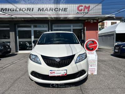 Lancia Ypsilon 1.0 firefly hybrid Silver s&amp;s 70cv Bianco usata NOALE