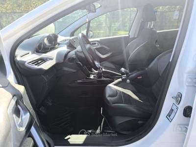 Peugeot 2008 - 2008 - BlueHDi 100 Allure Bianco usata Prato