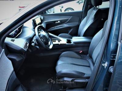 Peugeot 3008 S&S EAT8 Allure Pack 71.000 km Blu/Azzurro usata Lavis