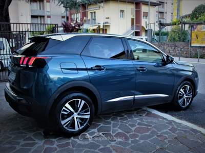Peugeot 3008 S&S EAT8 Allure Pack 71.000 km Blu/Azzurro usata Lavis