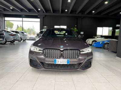 BMW Serie 5 520d BMW SERIE 520D M SPORT X DRIVE 48V Grigio usata Teramo