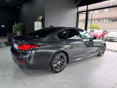 BMW Serie 5 520d BMW SERIE 520D M SPORT X DRIVE 48V Grigio usata Teramo