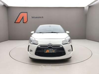 DS Automobiles DS 3 1.2  110CV SO CHIC EAT6 Bianco usata Voghera