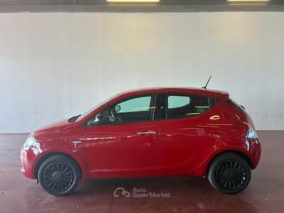 Lancia Ypsilon  - ypsilon 1.2 silver gpl 69cv Rosso usata Ivrea