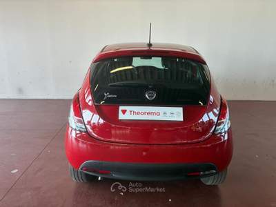 Lancia Ypsilon  - ypsilon 1.2 silver gpl 69cv Rosso usata Ivrea