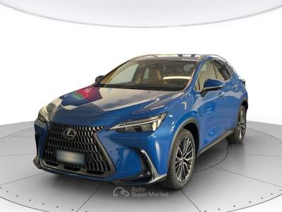 Lexus NX 350h 2.5 244cv luxury 4wd e-cvt Blu/Azzurro usata Verona