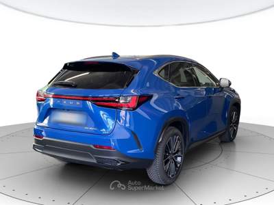 Lexus NX 350h 2.5 244cv luxury 4wd e-cvt Blu/Azzurro usata Verona