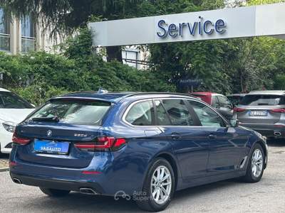 BMW Serie 5 530d 530 530d 48V xDrive Touring Business Blu/Azzurro usata San Lazzaro di Savena