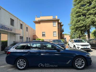 BMW Serie 5 530d 530 530d 48V xDrive Touring Business Blu/Azzurro usata San Lazzaro di Savena