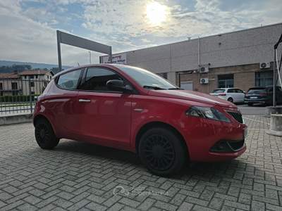 Lancia Ypsilon  - ypsilon 1.0 firefly hybrid silver s&s 70c Rosso usata Torino